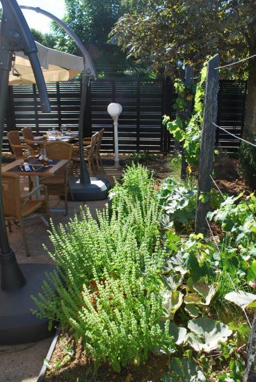 Terrasse du restaurant Le Bourgogne